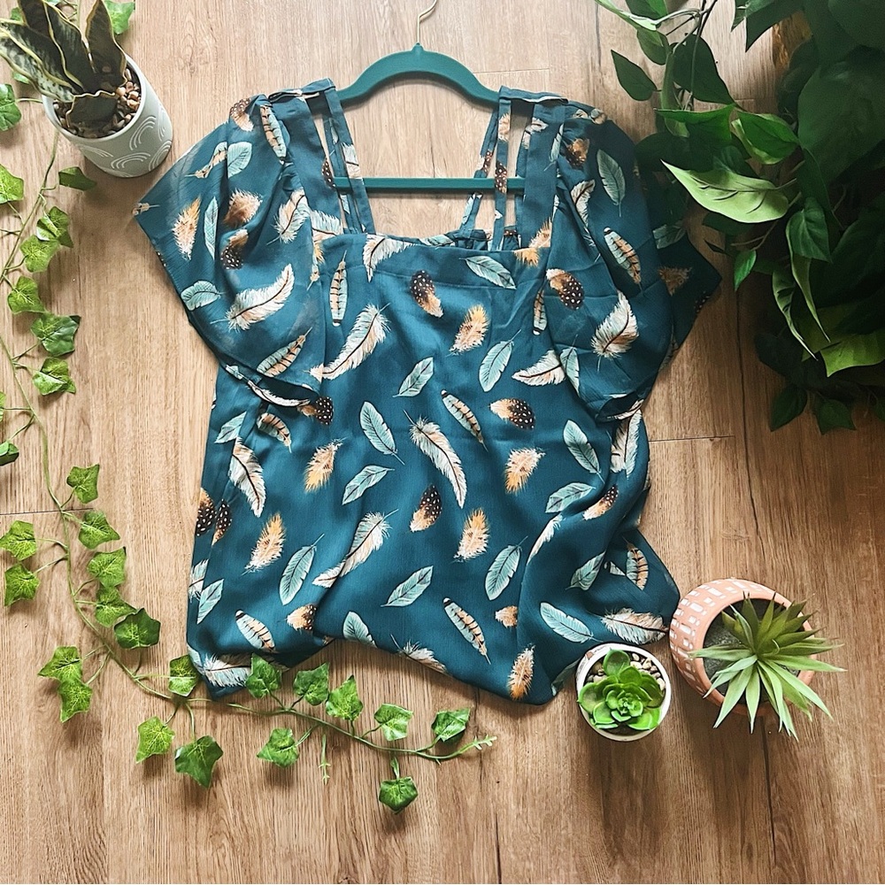 🪴 LOFT Green Feather Blouse 🪴